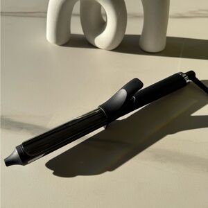 ghd Black Curling Iron 1.25”